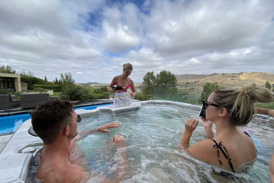 Choosing the Right Hot Tub or Spa Pool Size For Your Kiwi Backyard